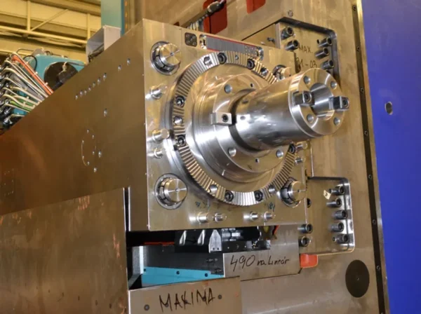 TOS Varnsdorf MAXIMA I/II table-type horizontal boring machine for workpieces up to 50 tonnes